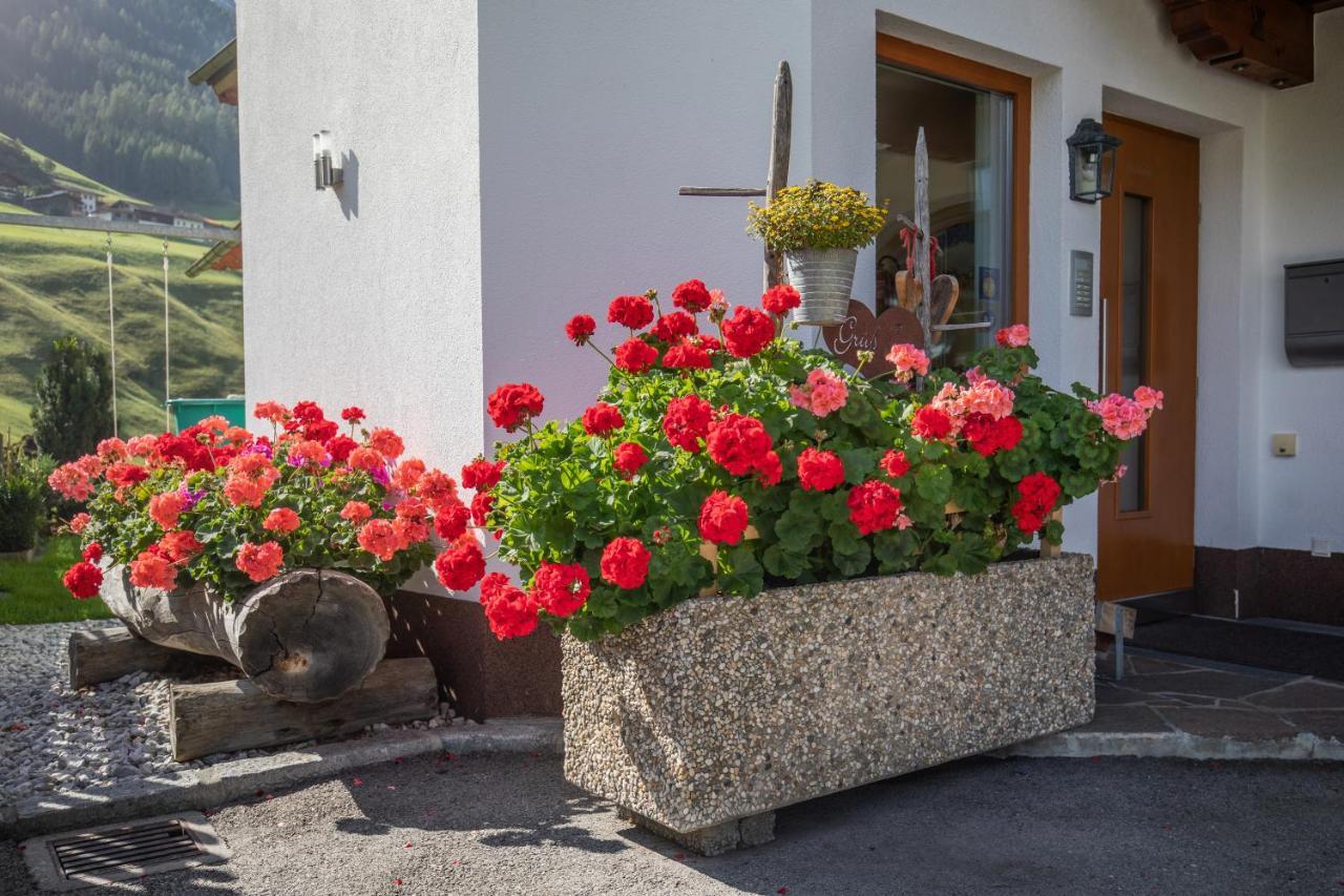Apartamento Haus Rosmarie Neustift im Stubaital Exterior foto